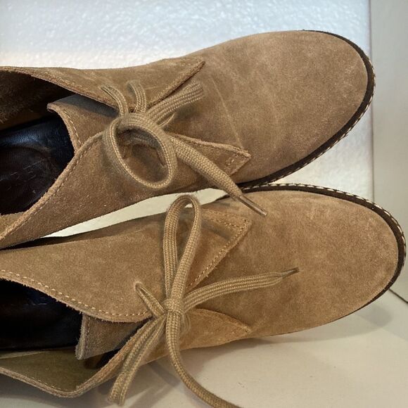 J.Crew Suede Desert Wedge Booties Taupe Tan Ankle Minimalist Classic Neutral - Picture 7 of 9